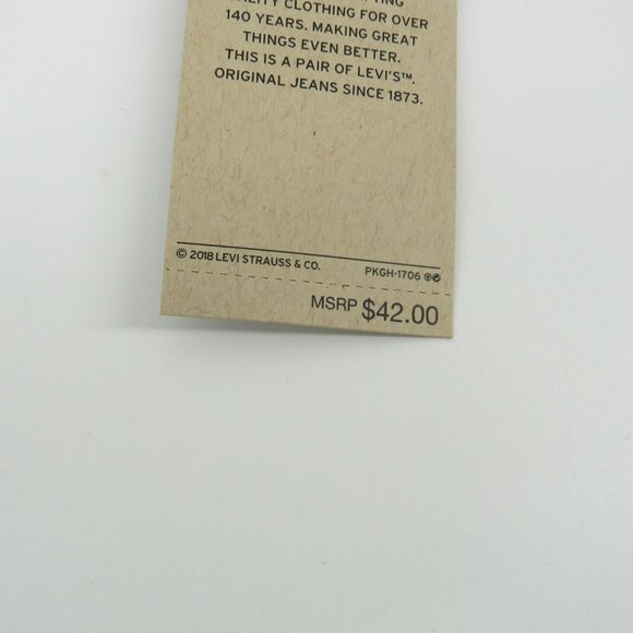 Levis Girl's Black Crewneck Sweatshirt Pink Logo Size 6 NWT $42 - Picture 2 of 4